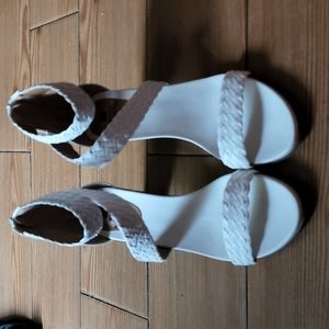 White mountain open toe sandals